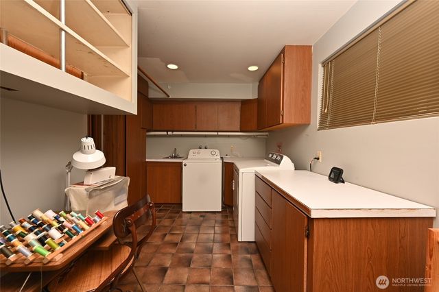 10733 Bartlett Avenue NE, Seattle, WA 98125