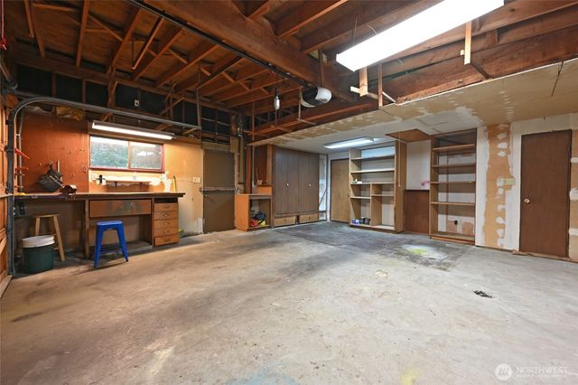 10733 Bartlett Avenue NE, Seattle, WA 98125