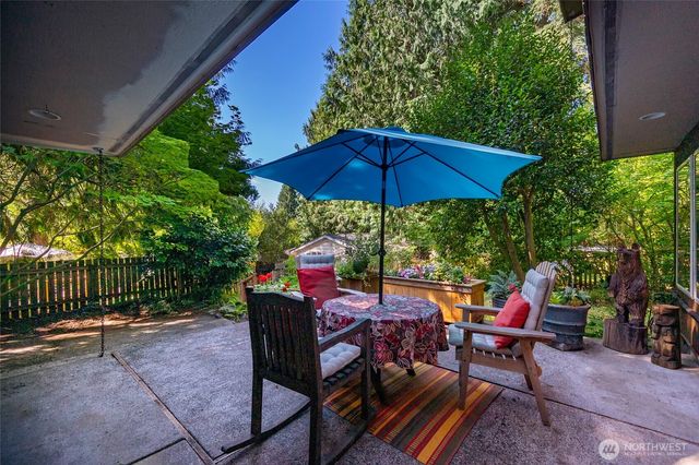 10733 Bartlett Avenue NE, Seattle, WA 98125