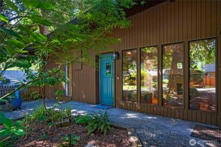 10733 Bartlett Avenue NE, Seattle, WA 98125