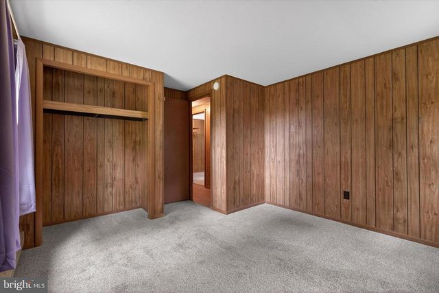 1048 CREEK RD, Manheim, PA 17545