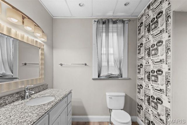 4925 Schollmeyer Avenue, St Louis, MO 63109