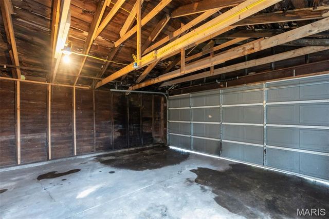 4925 Schollmeyer Avenue, St Louis, MO 63109