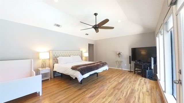 3339 Country Club Boulevard, Stafford, TX 77477