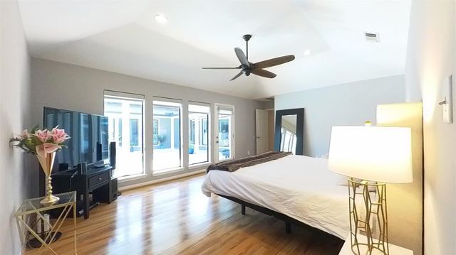 3339 Country Club Boulevard, Stafford, TX 77477