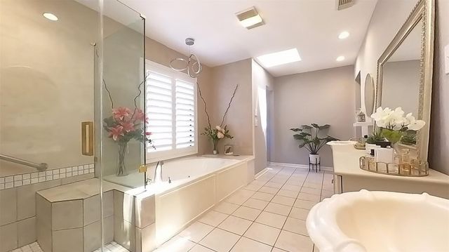 3339 Country Club Boulevard, Stafford, TX 77477