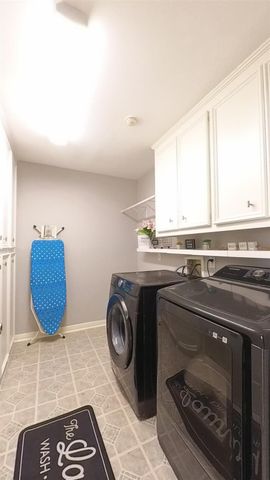 3339 Country Club Boulevard, Stafford, TX 77477