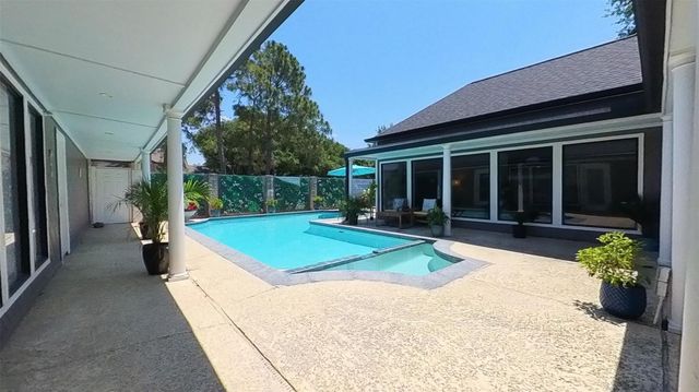 3339 Country Club Boulevard, Stafford, TX 77477
