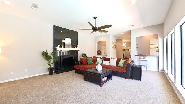 3339 Country Club Boulevard, Stafford, TX 77477