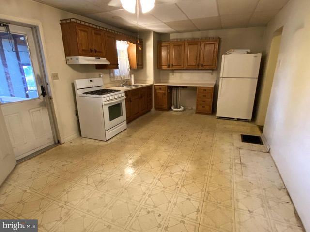 418 COLUMBIA ST, Cumberland, MD 21502