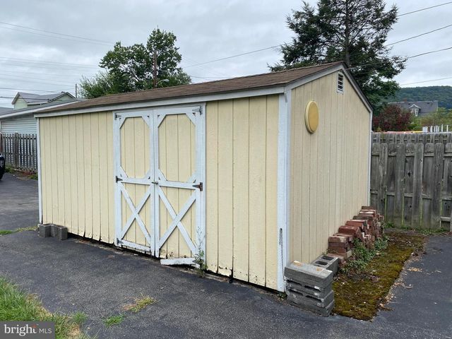 418 COLUMBIA ST, Cumberland, MD 21502