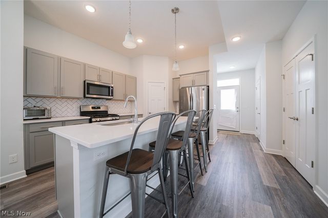 12027 Wade Park Avenue, Cleveland, OH 44106