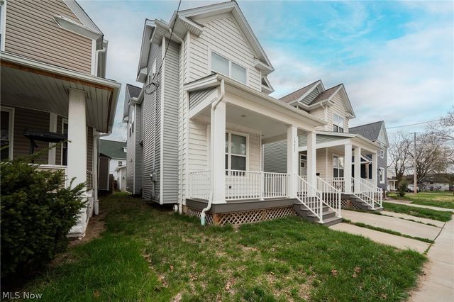 12027 Wade Park Avenue, Cleveland, OH 44106