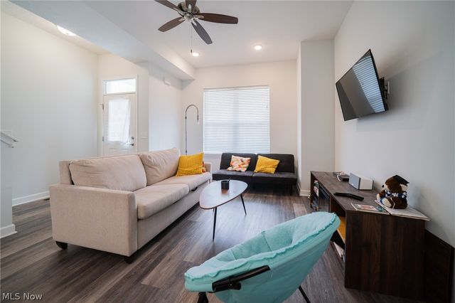 12027 Wade Park Avenue, Cleveland, OH 44106