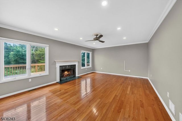 8 Van Duyne Ct, Montville Twp., NJ 07082