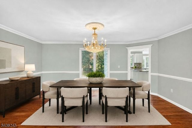 8 Van Duyne Ct, Montville Twp., NJ 07082