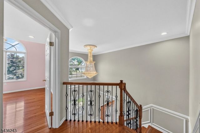 8 Van Duyne Ct, Montville Twp., NJ 07082