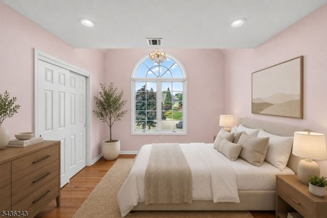 8 Van Duyne Ct, Montville Twp., NJ 07082