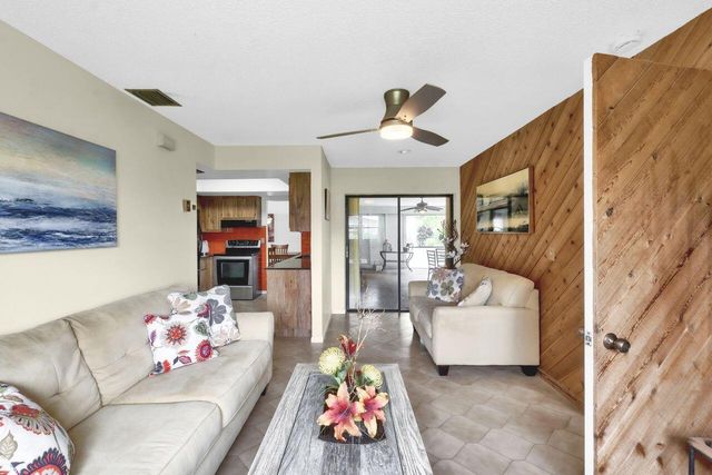 14765 Country Lane, Delray Beach, FL 33484