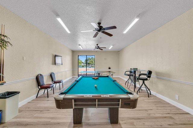 14765 Country Lane, Delray Beach, FL 33484