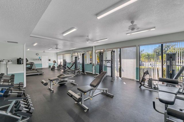 14765 Country Lane, Delray Beach, FL 33484