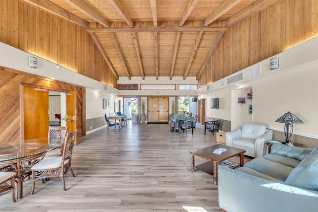 14765 Country Lane, Delray Beach, FL 33484