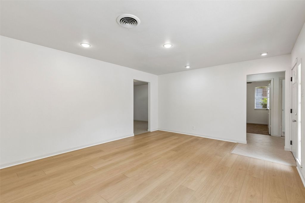 1723 Carlisle Street, Irving, TX 75062 — photo 3