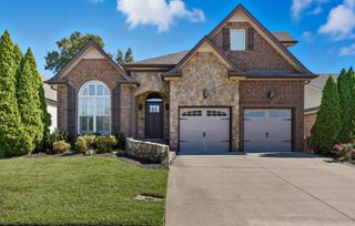 341 Turnberry Cir, Clarksville, TN 37043