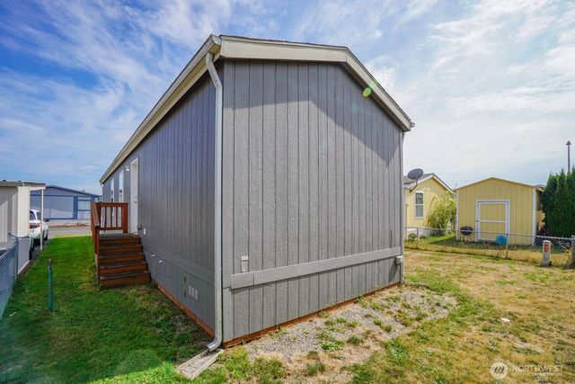 300 SW 7th Avenue #211, Battle Ground, WA 98604