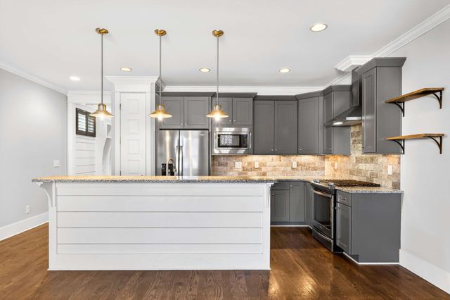 604 45th Ave, N, Nashville, TN 37209