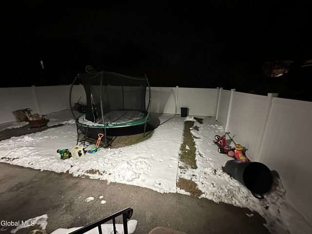 9 Western Parkway, Schenectady, NY 12304