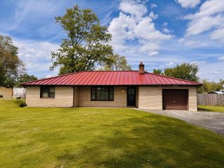 2523 Lake Shore Drive, Niles, MI 49120