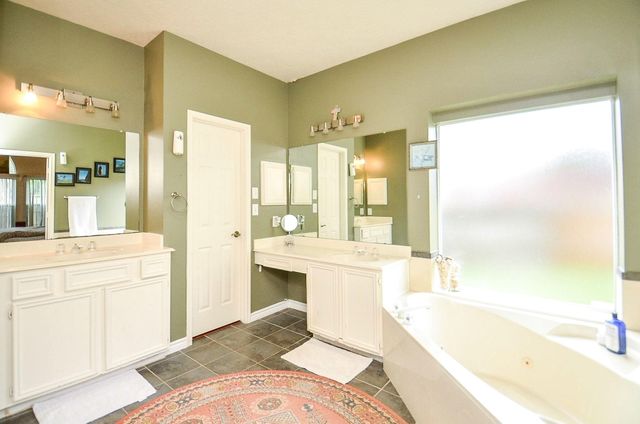 11414 Oak Lake Vista Court, Sugar Land, TX 77498