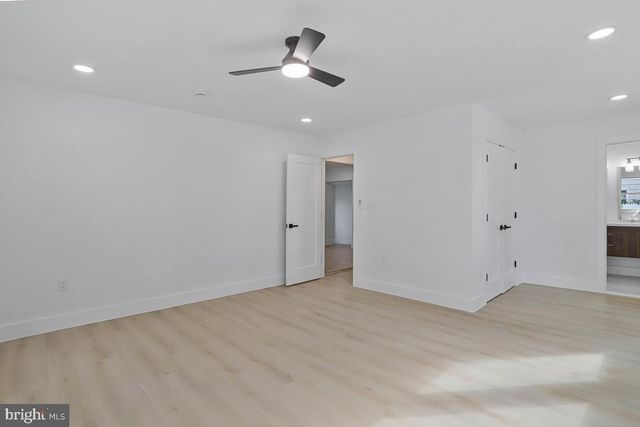 2500 ARLINGTON, Arlington, VA 22204