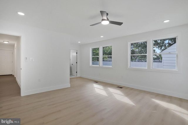 2500 ARLINGTON, Arlington, VA 22204