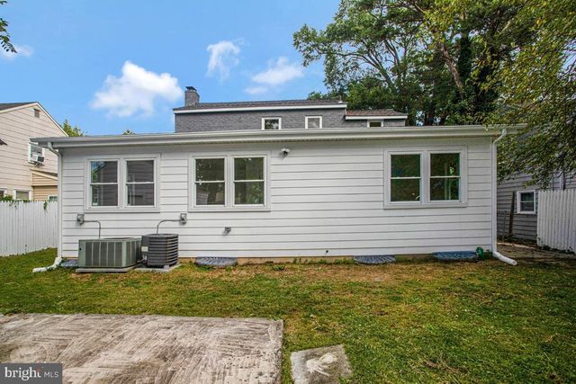 2500 ARLINGTON, Arlington, VA 22204