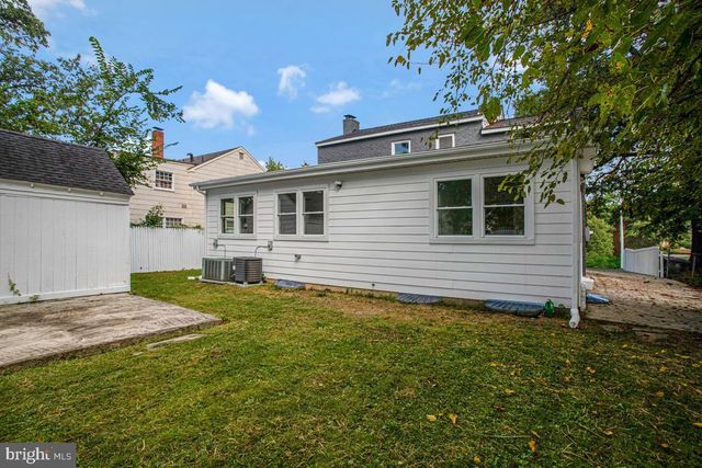 2500 ARLINGTON, Arlington, VA 22204