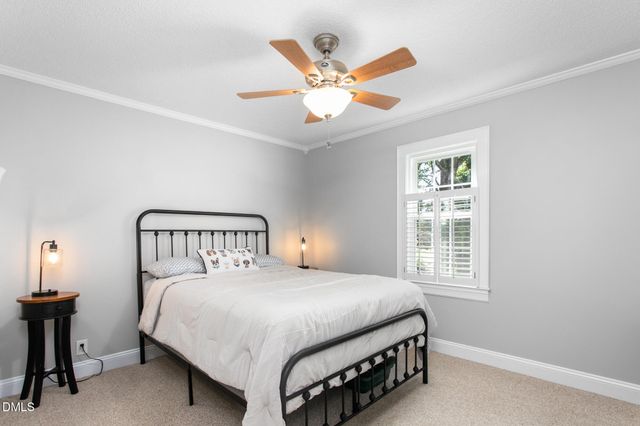 1111 N Woodleigh Circle, Reidsville, NC 27320