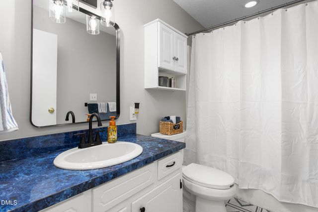 1111 N Woodleigh Circle, Reidsville, NC 27320