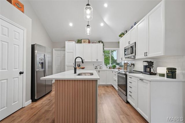2750 Sherborn Lane, St Charles, MO 63301
