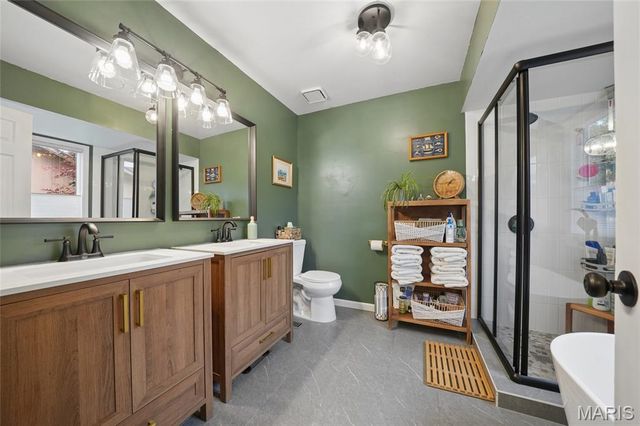 2750 Sherborn Lane, St Charles, MO 63301