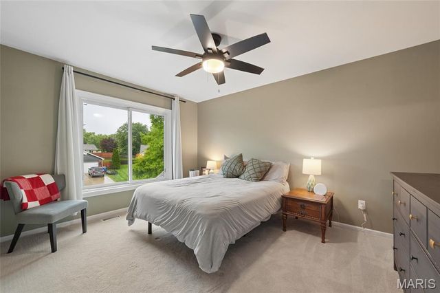 2750 Sherborn Lane, St Charles, MO 63301