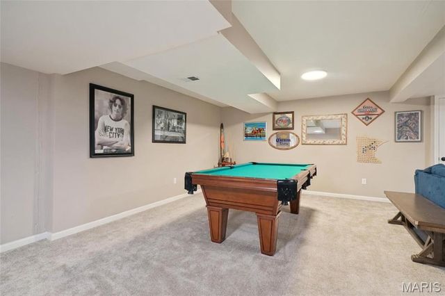 2750 Sherborn Lane, St Charles, MO 63301