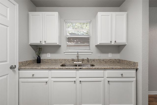 820 N 14th Street, Temple, TX 76501
