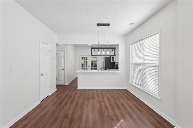 1628 Woodsford Road NW, Kennesaw, GA 30152