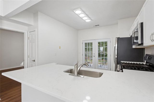 1628 Woodsford Road NW, Kennesaw, GA 30152
