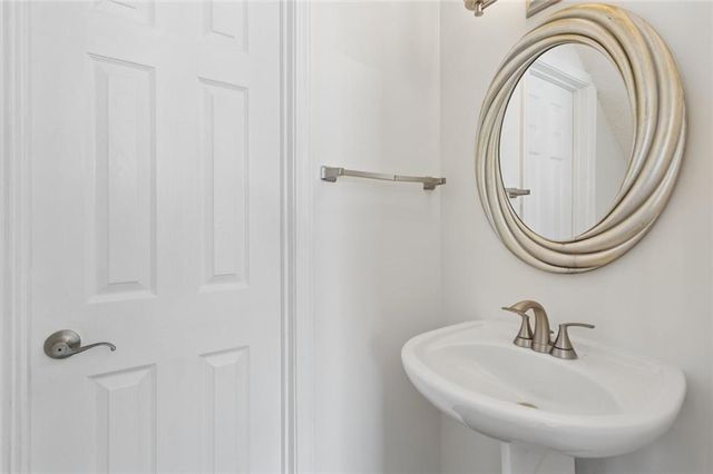 1628 Woodsford Road NW, Kennesaw, GA 30152