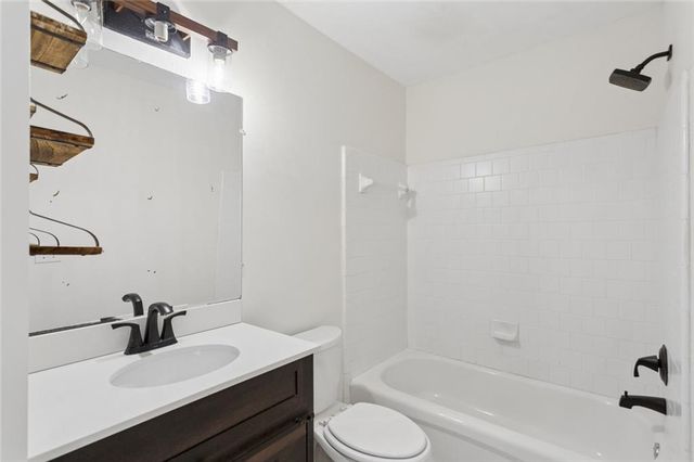 1628 Woodsford Road NW, Kennesaw, GA 30152