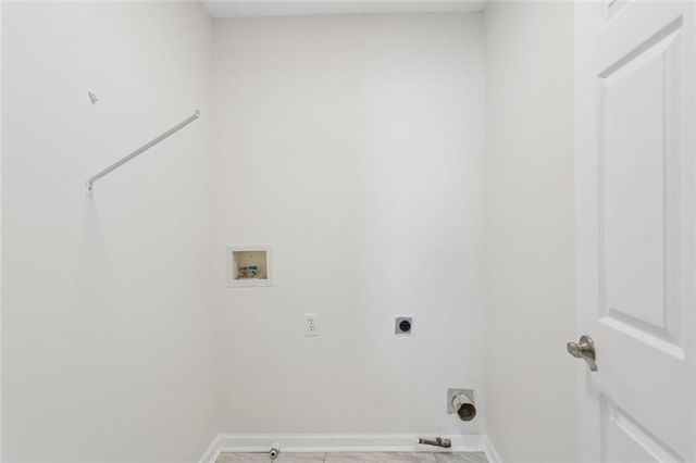 1628 Woodsford Road NW, Kennesaw, GA 30152