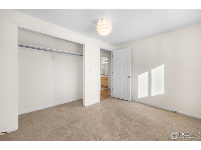 815 Hilltop St, Longmont, CO 80504